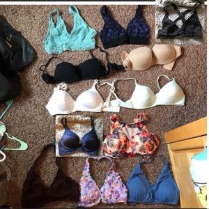 bra/bralettes: sold separately/together